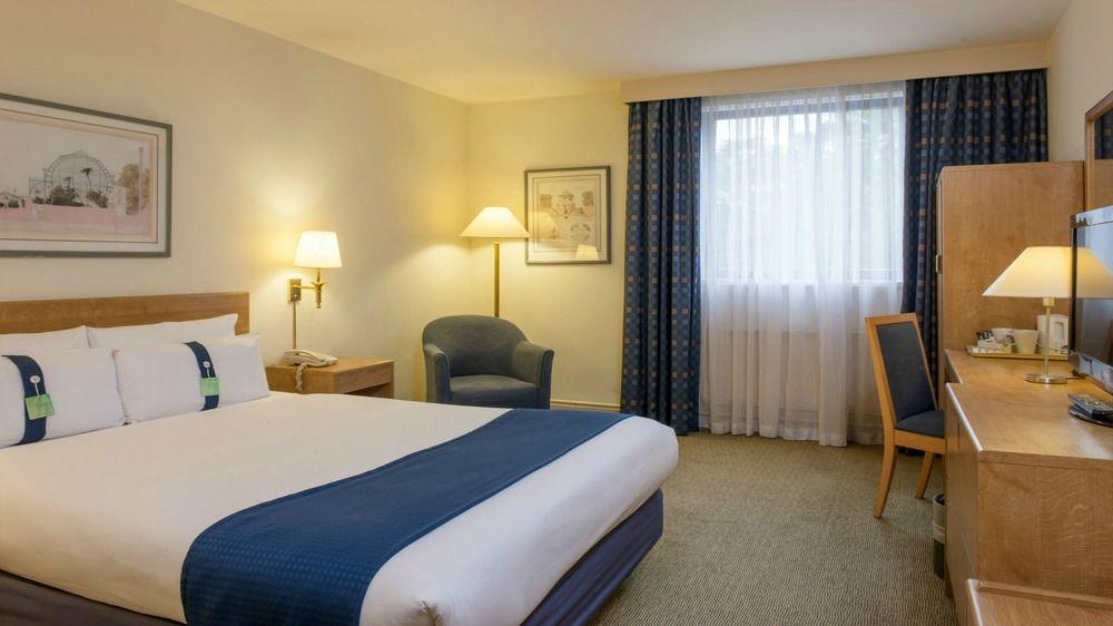 Holiday Inn Warrington By Ihg Dış mekan fotoğraf