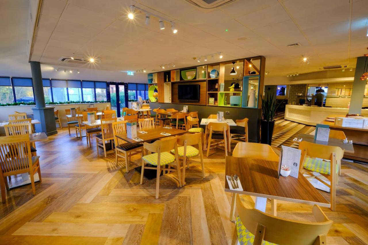 Holiday Inn Warrington By Ihg Dış mekan fotoğraf
