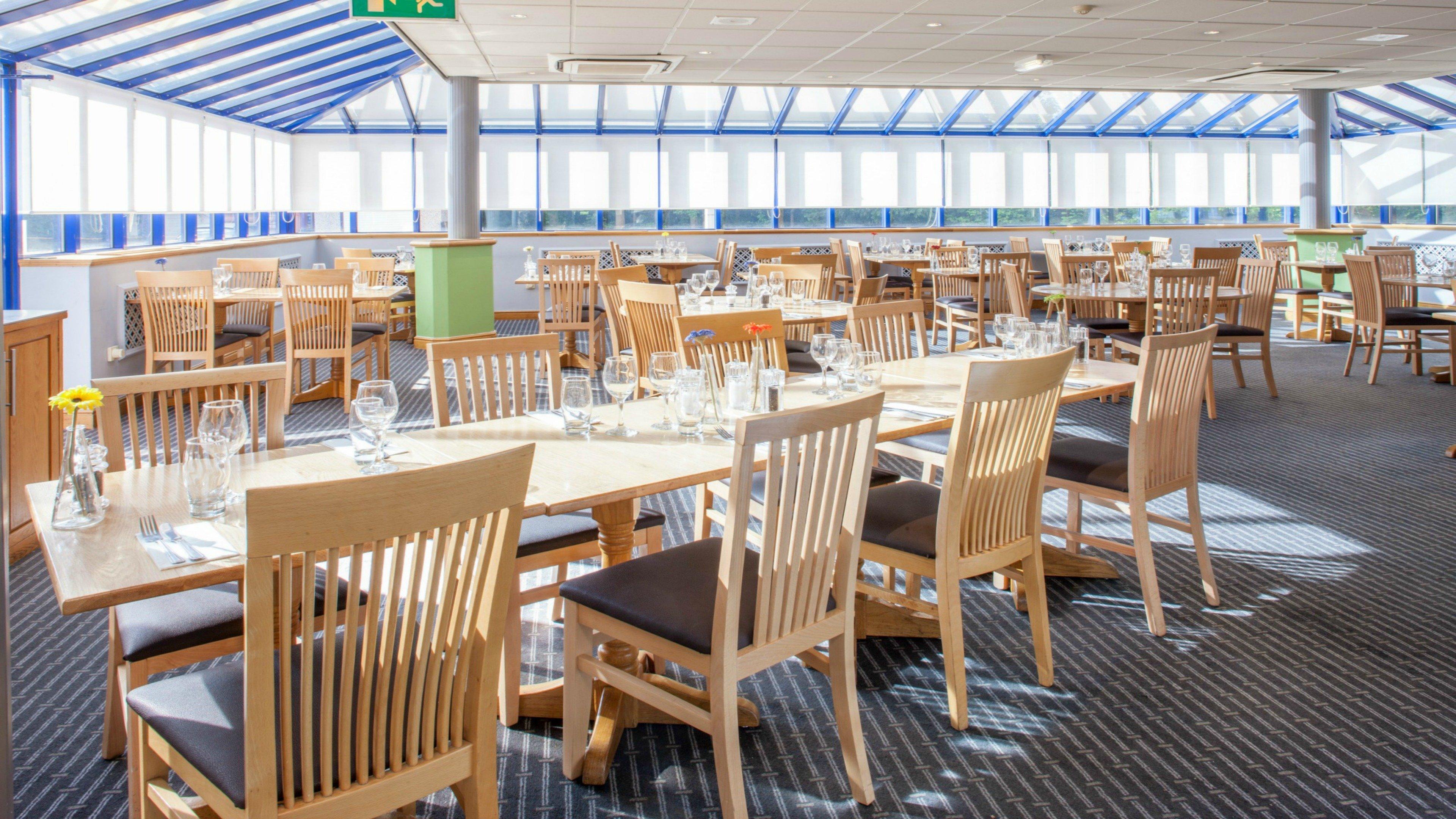 Holiday Inn Warrington By Ihg Dış mekan fotoğraf