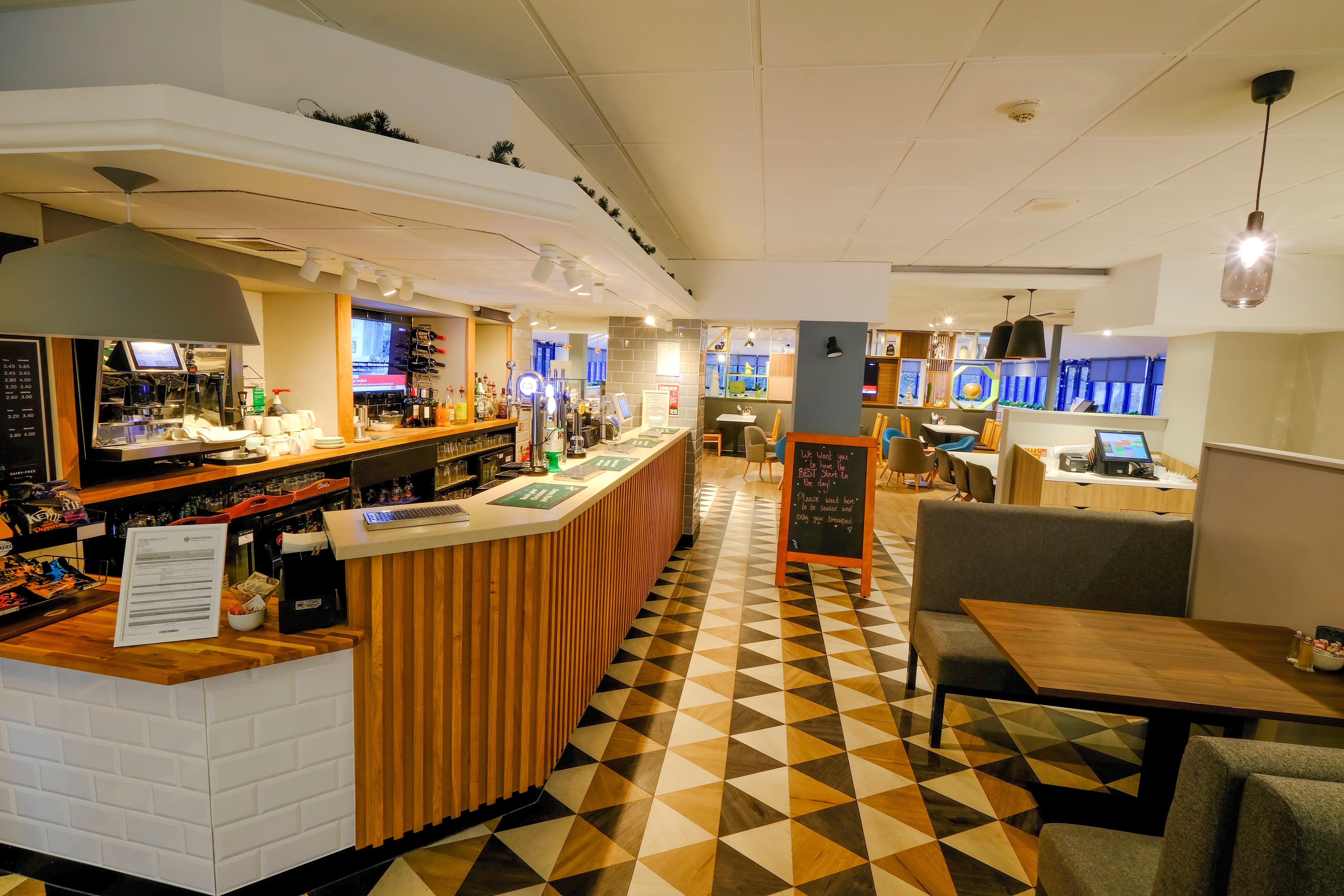 Holiday Inn Warrington By Ihg Dış mekan fotoğraf