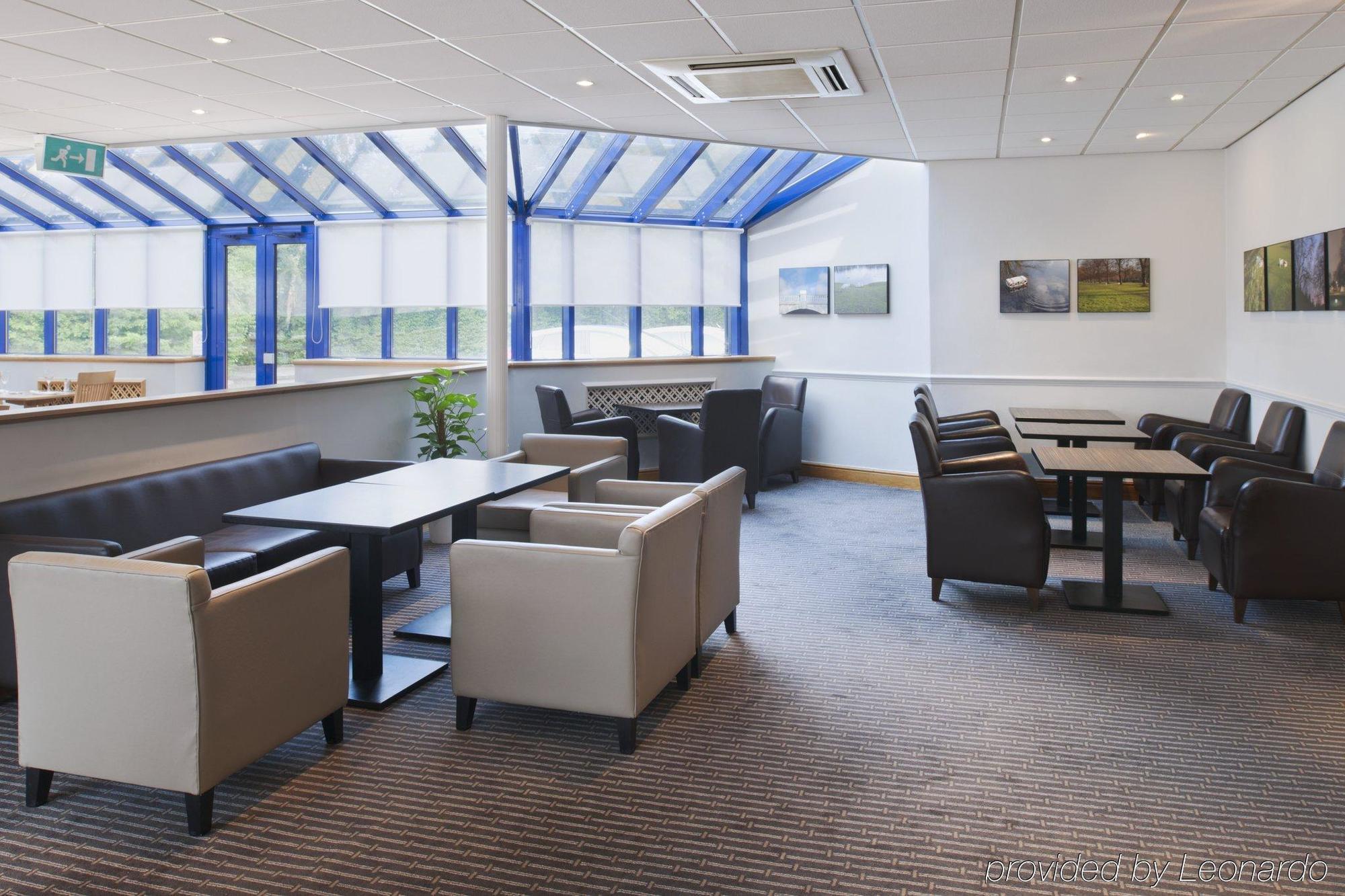 Holiday Inn Warrington By Ihg Dış mekan fotoğraf
