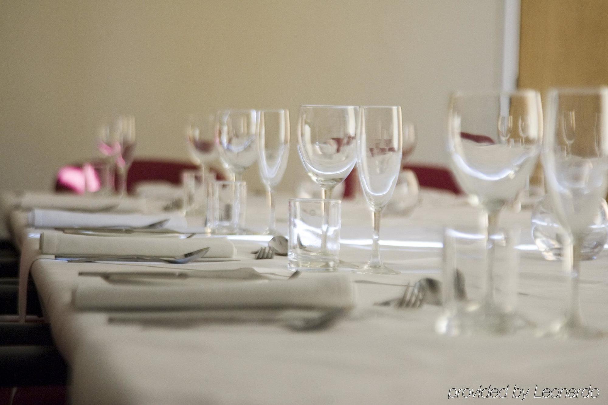 Holiday Inn Warrington By Ihg Dış mekan fotoğraf