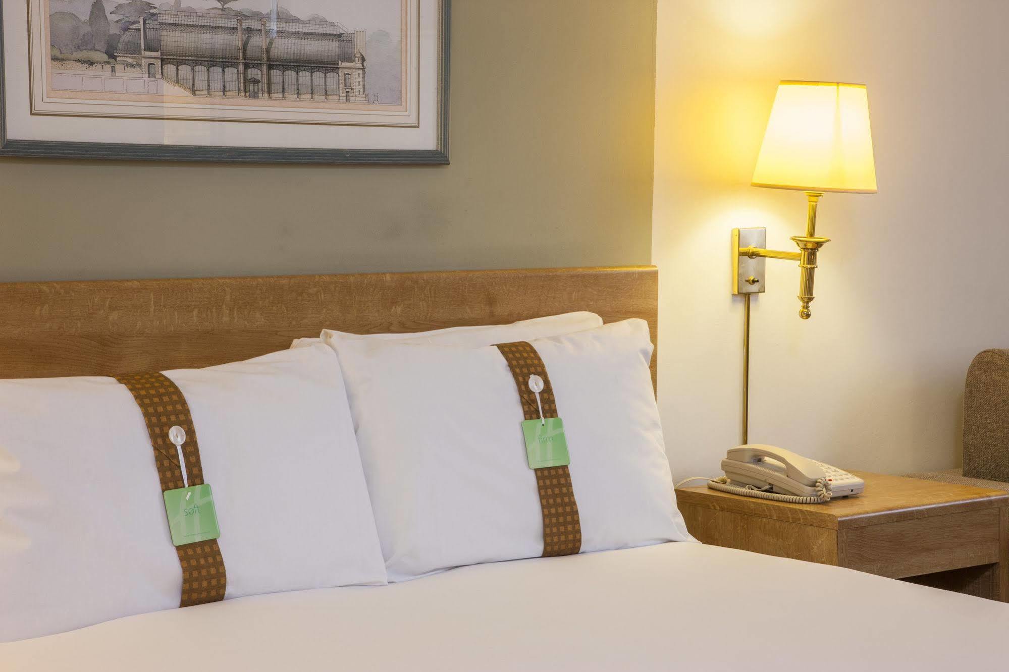 Holiday Inn Warrington By Ihg Dış mekan fotoğraf