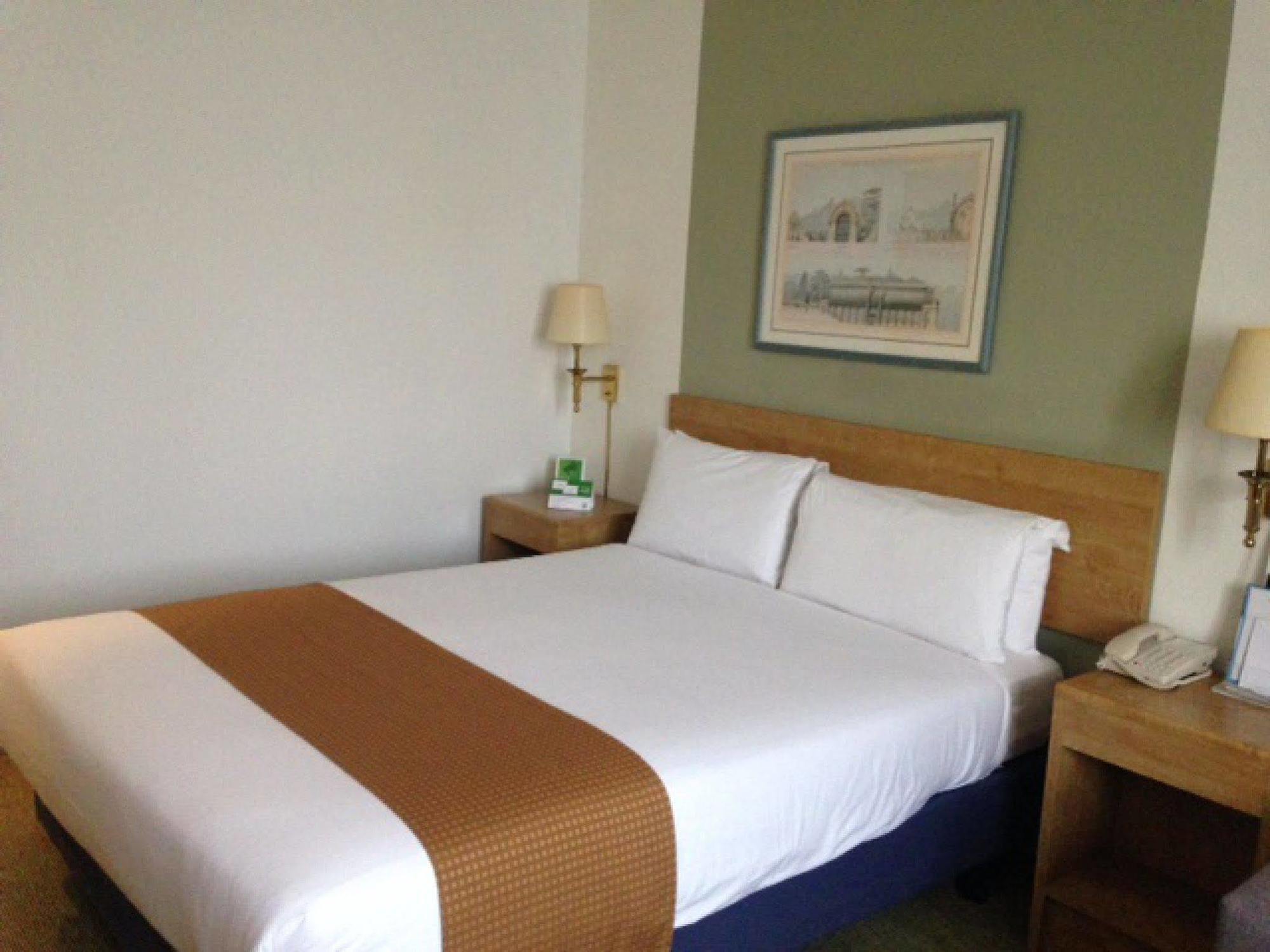 Holiday Inn Warrington, An Ihg Hotel Dış mekan fotoğraf